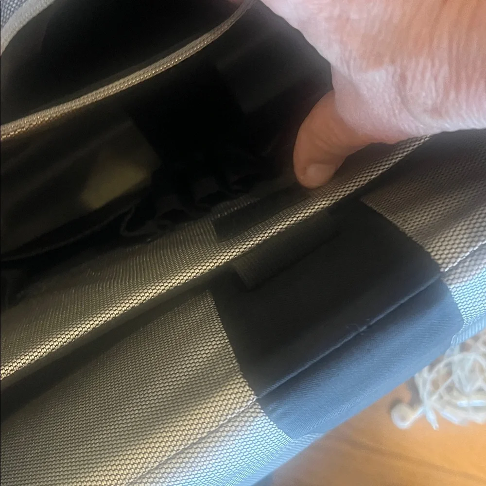 Tumi Alpha Black Nylon Messenger Crossbody Laptop Bag